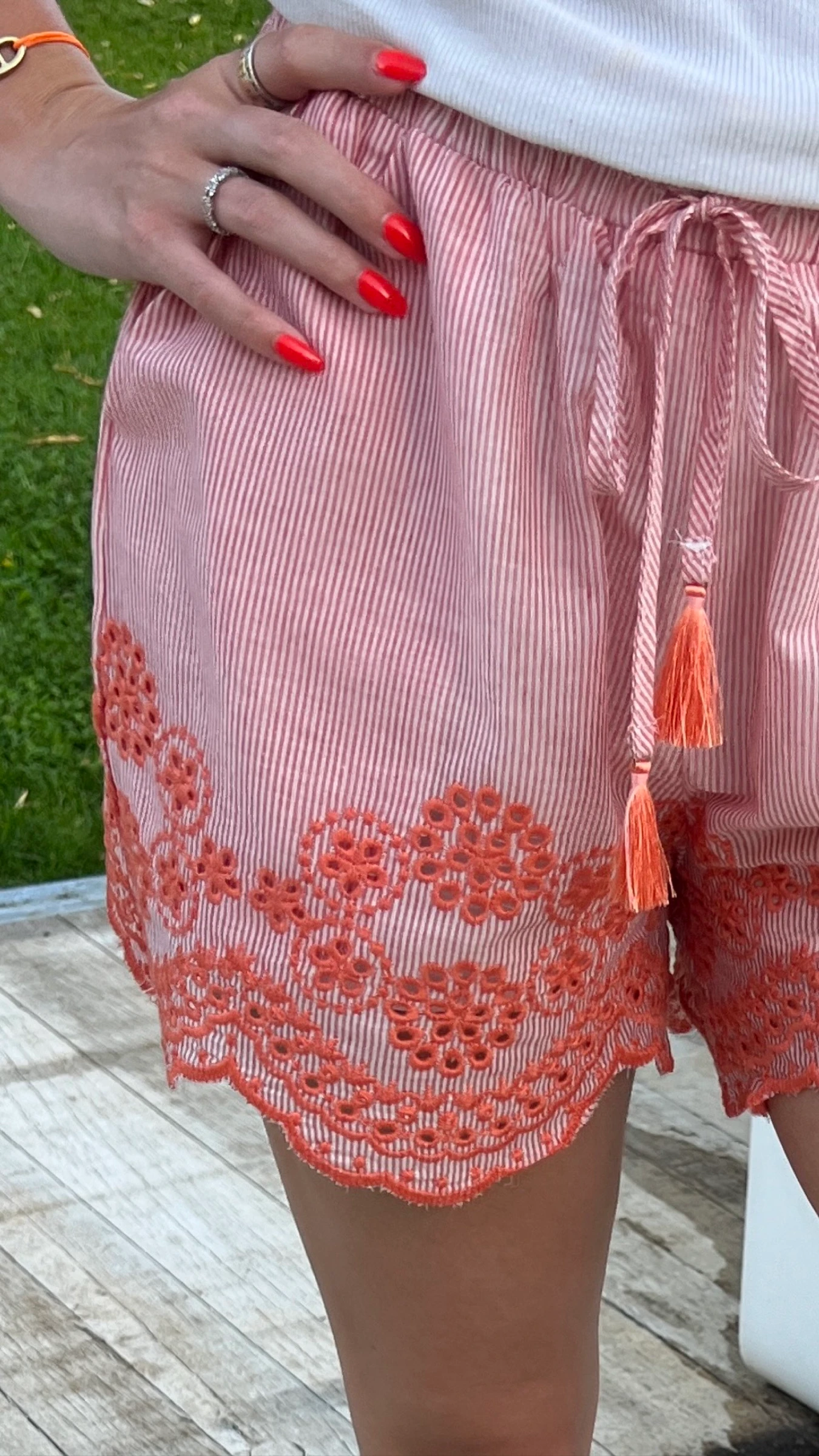 Short rayé et broderies - corail  – photo 2